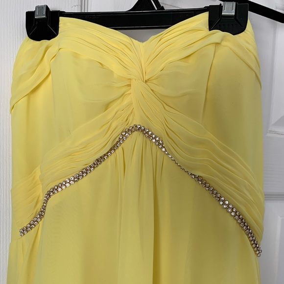 Pretty Maids Prom Dress- Size 6 - Picture 4 of 5